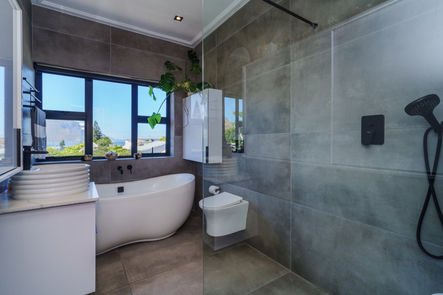 To Let 3 Bedroom Property for Rent in Hout Bay Western Cape